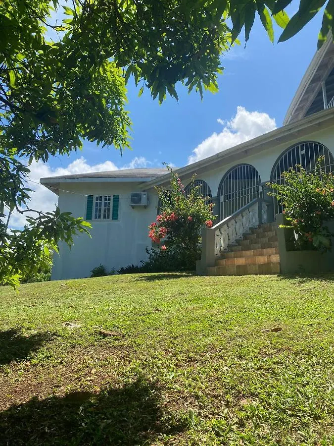 Lachemar Guest House Ocho Rios